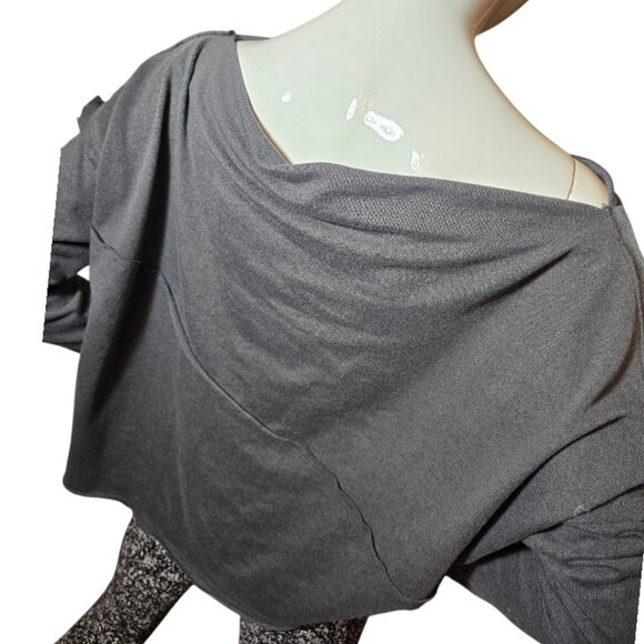 UMGEE Grey Long Sleeved Slouch Off Shoulder Shirt sz M - Picture 9 of 10